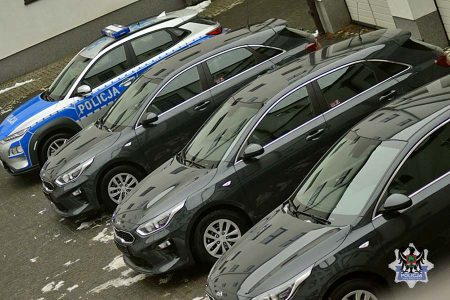 Nieoznakowany radiowóz dla funkcjonariuszy z Boguszowa-Gorc