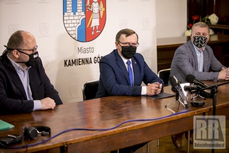 Burmistrz Janusz Chodasewicz zaprezentował nowych dyrektorów