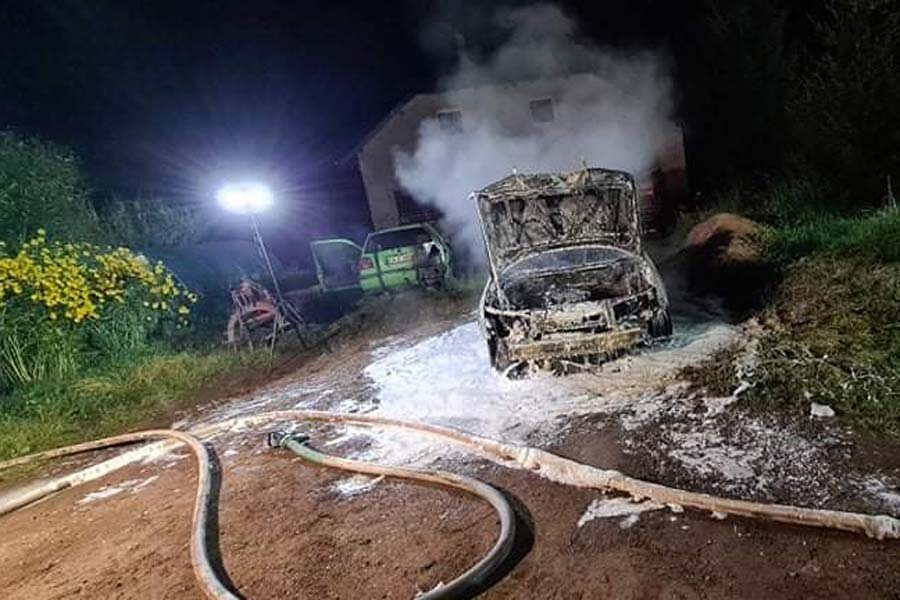 Pożar samochodu w Błażejowie