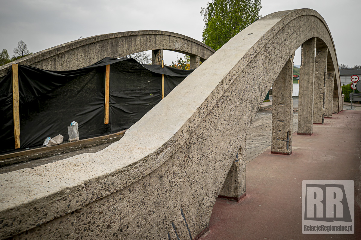 Trwa remont mostu na ul. Józefa Lompy